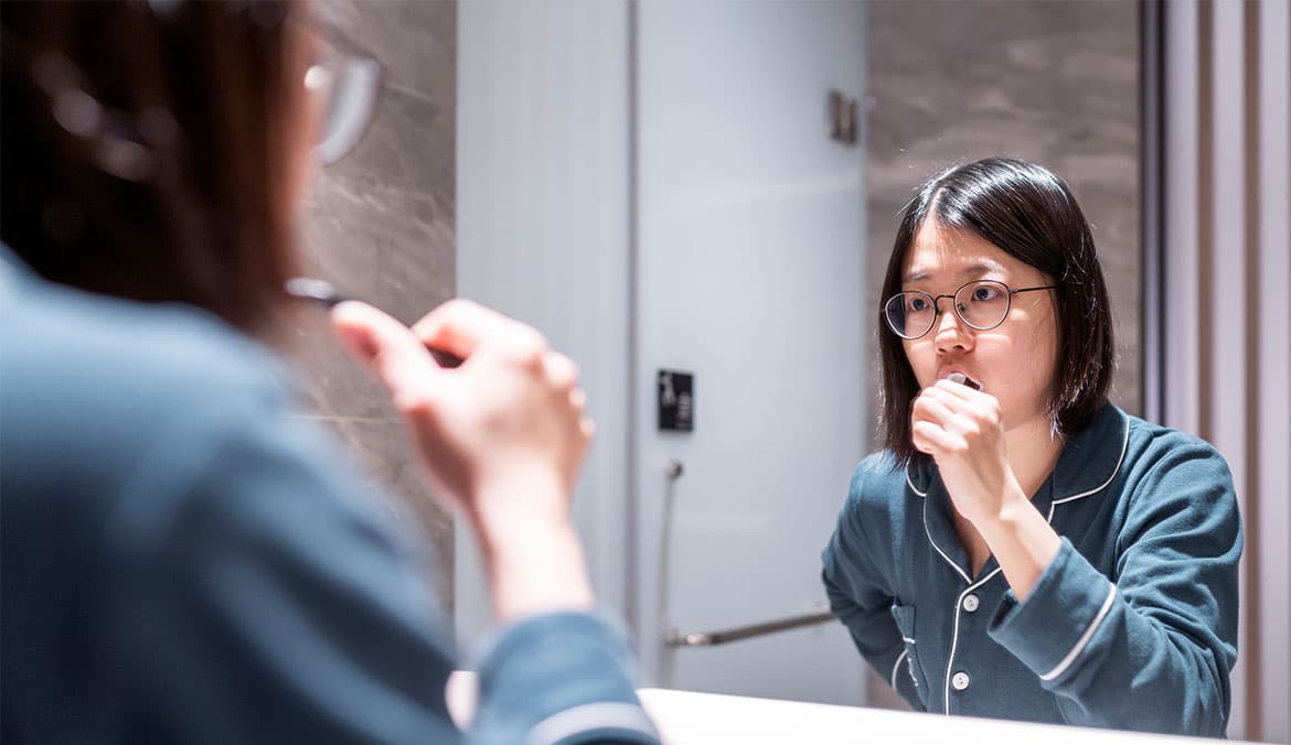 Featured image for Should You Be Washing Your Face or Brushing Your Teeth First? A Dentist and a Derm Weigh In