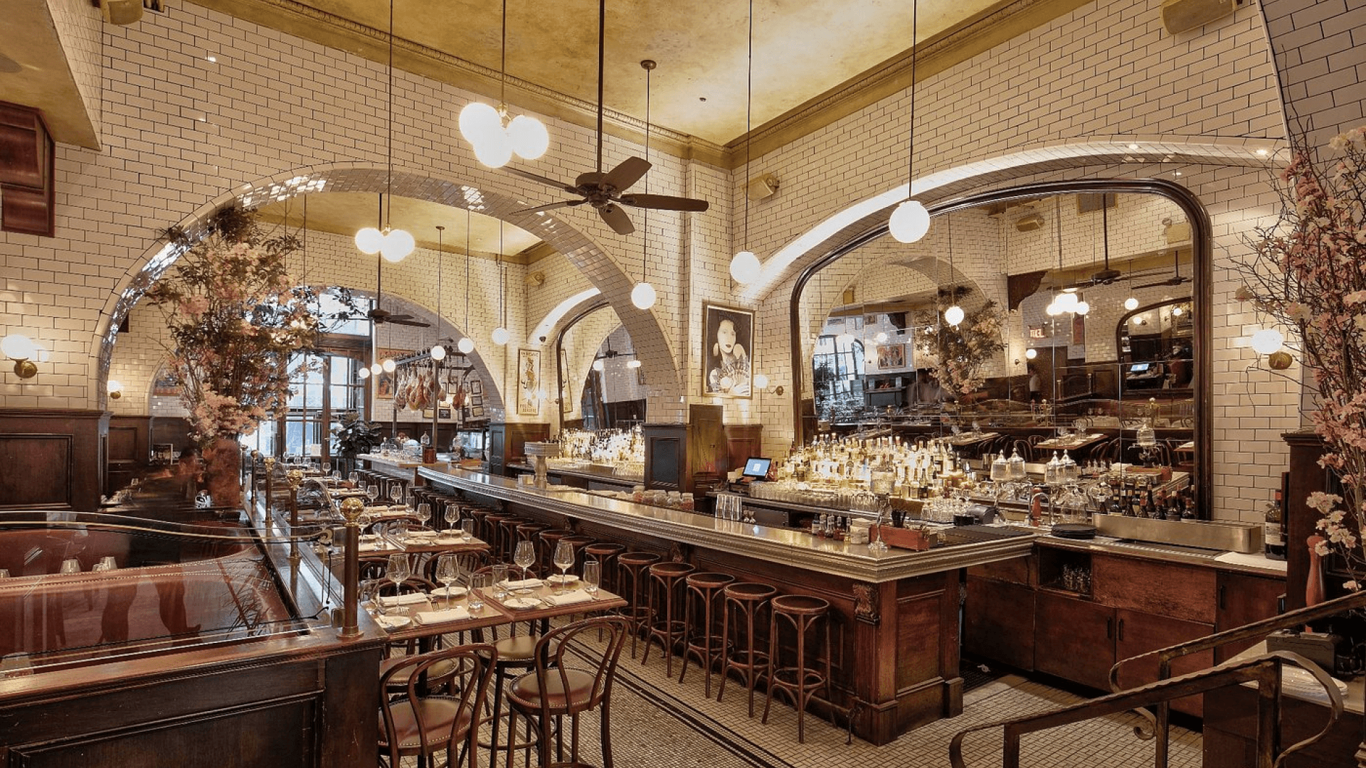 restaurant interior 