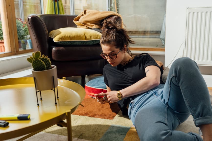 Featured image for ‘Post-Event Processing’ May Be Why You Feel Anxious After a Social Interaction—Here’s How To Deal With It