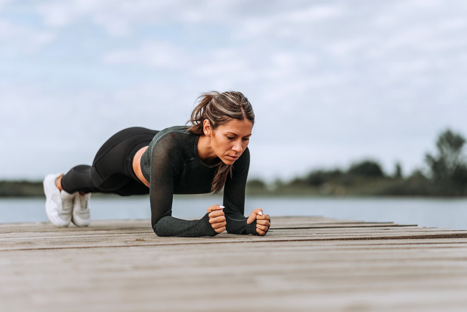 Featured image for 6 Tips for Holding a Plank Longer, According To Personal Trainers
