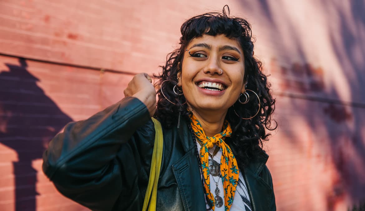 Featured image for 6 Ways to Enjoy Your Own Company and Embrace Your Alone Time (Without Feeling Lonely)