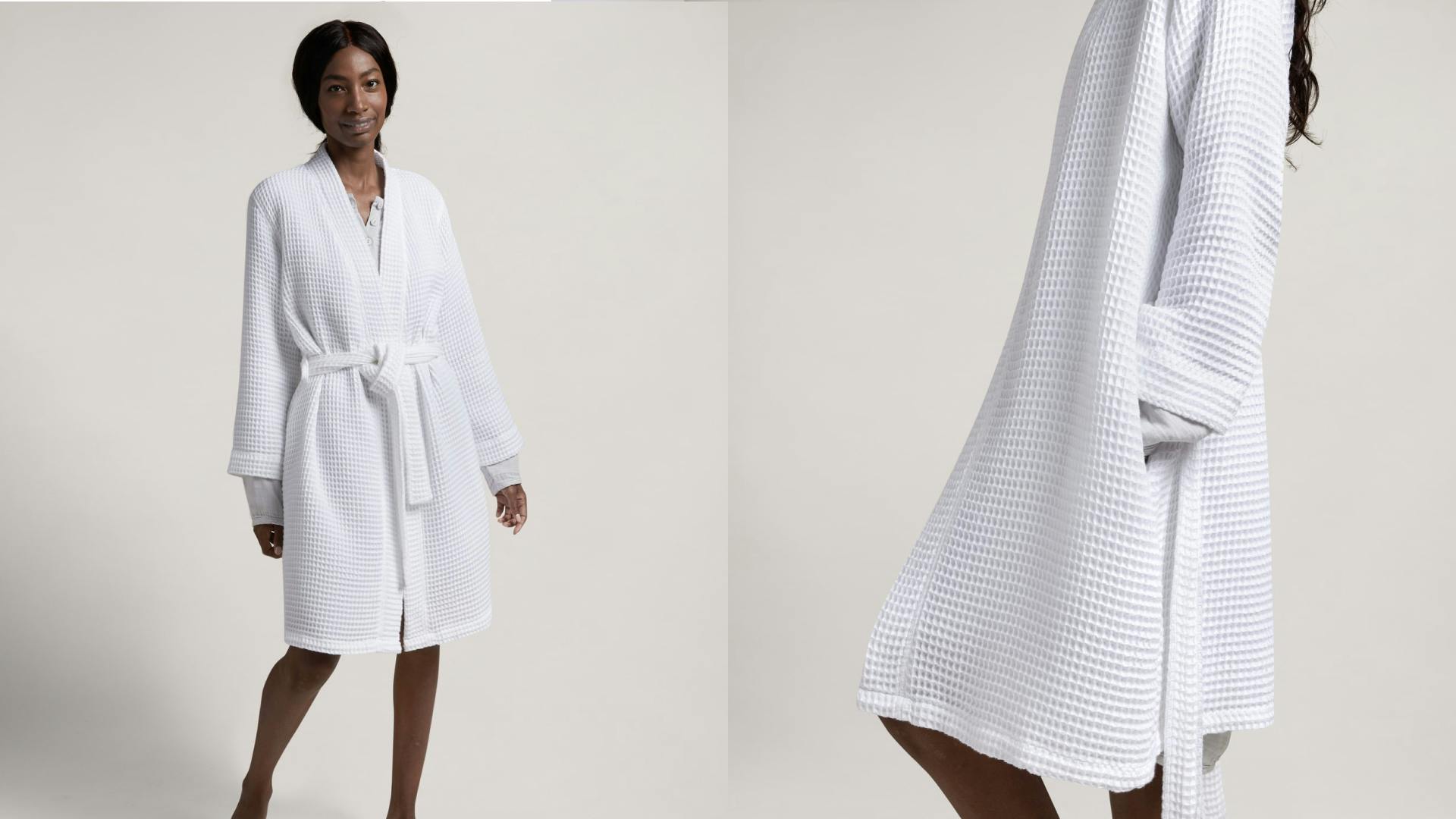 waffle robe in white