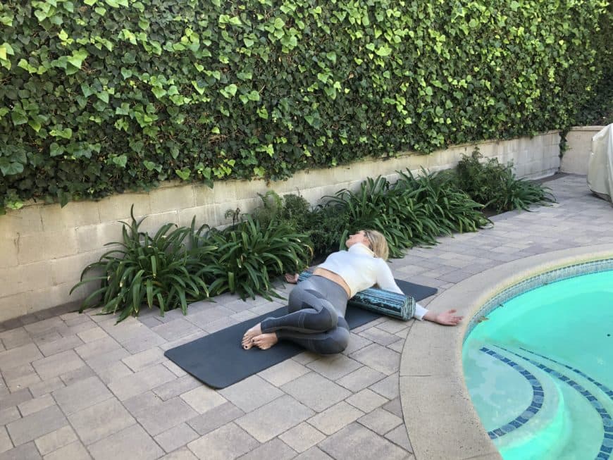 Foam roller workout for bloating