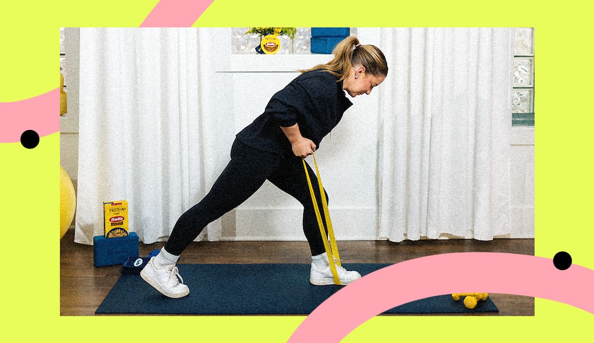 Featured image for Train Like Gold Medal Gymnast Shawn Johnson East at Home—These Are Her 7 Favorite Strength Moves