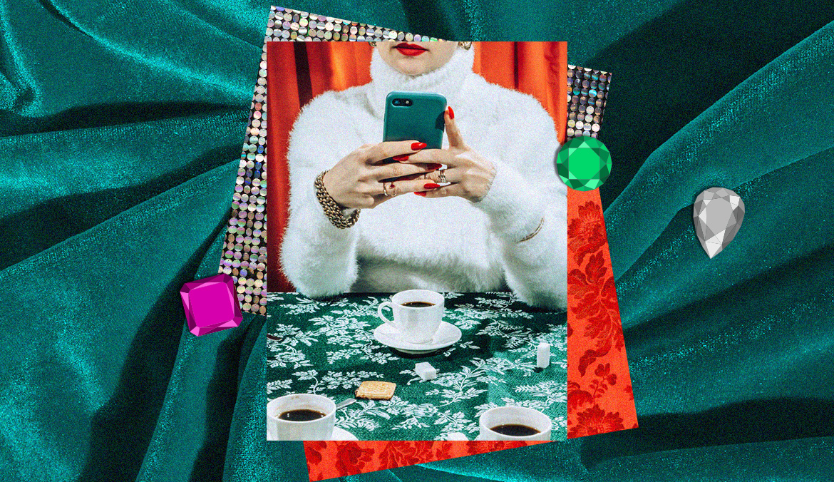 Featured image for I Chronically Reply Late to Texts—But That Certainly Doesn't Make Me a Bad Friend or Human Being