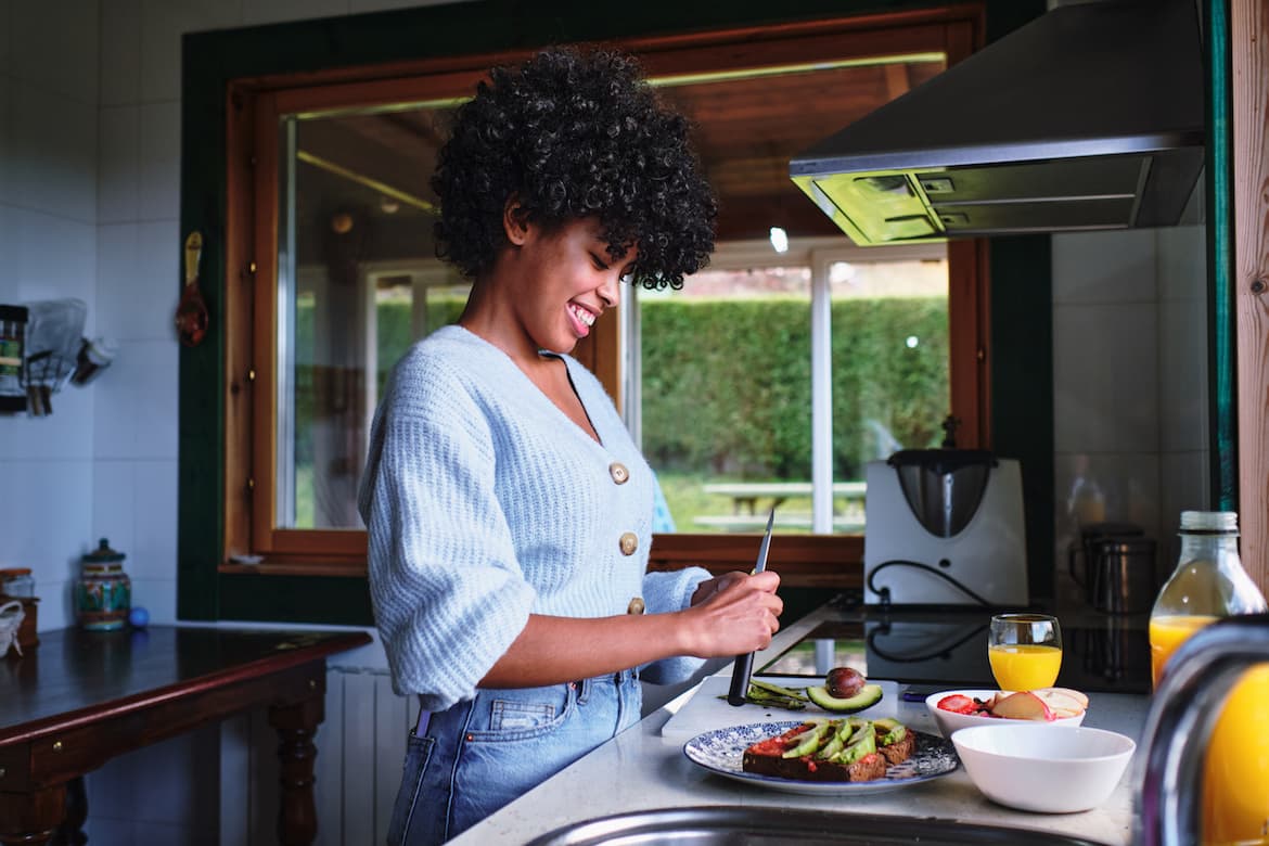 Featured image for 11 Nutrient-Dense, Low-Lift Lunch Ideas Recommended by (Brilliant, Busy) Registered Dietitians