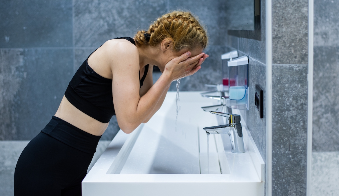 Featured image for 'I'm an Esthetician, and This Is Exactly When To Wash Your Face Depending on What Time of Day You Work Out'