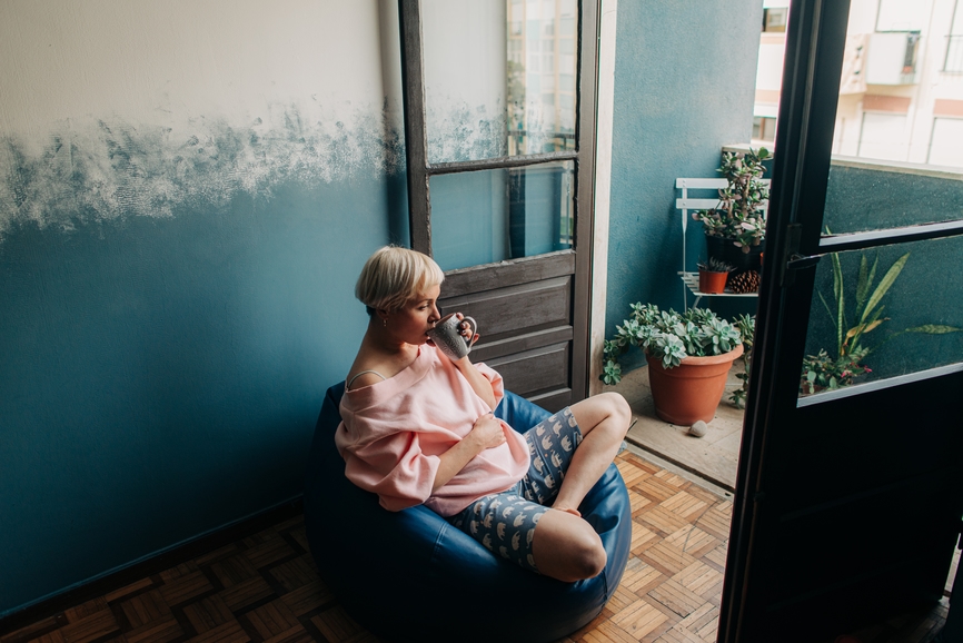 Featured image for A Gastroenterologist Shares How Your Gut Microbiome May Benefit From Replacing Coffee With Tea