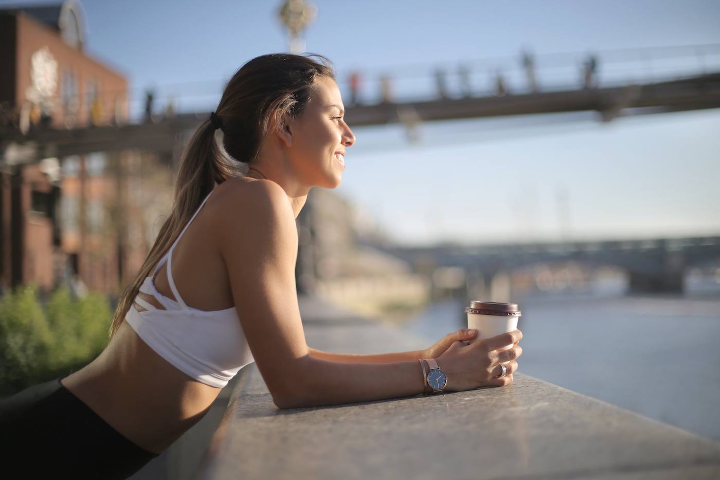 Featured image for Everyone at my gym is sipping coffee mid-workout, and nutritionists told me why