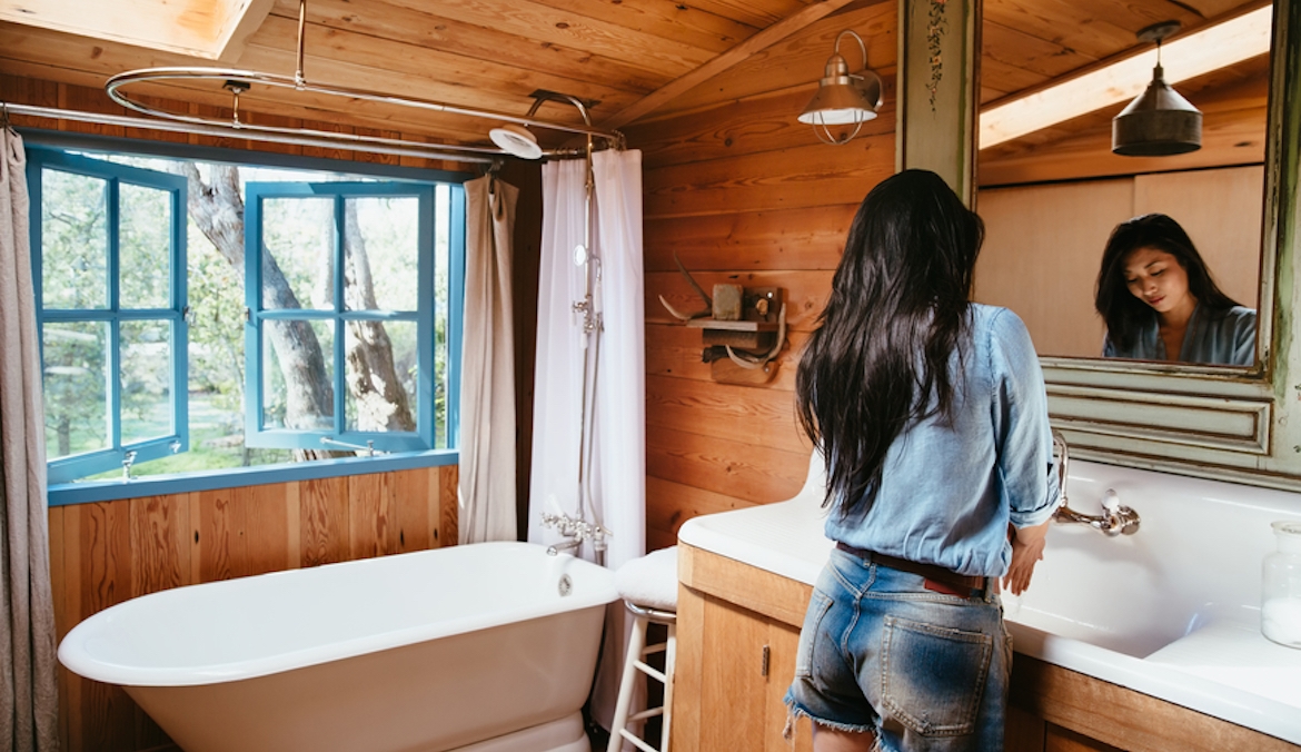 Featured image for OK, TMI: How Gross Is It, Really, To Not Wash Your Hands After Peeing?