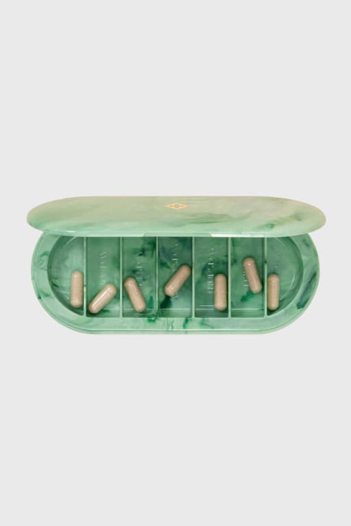 7-Day Pill Compact · Magnetic