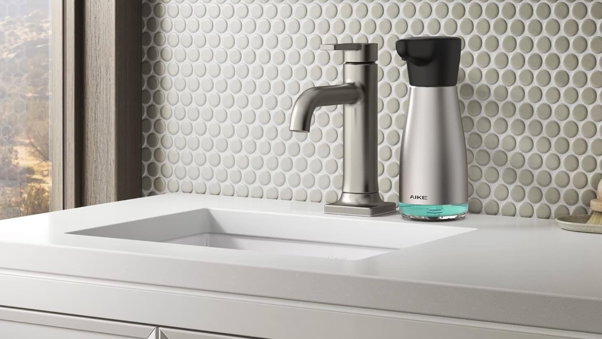 automatic soap dispenser