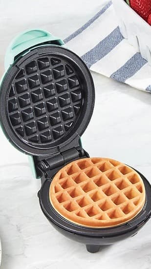 dash mini waffle maker