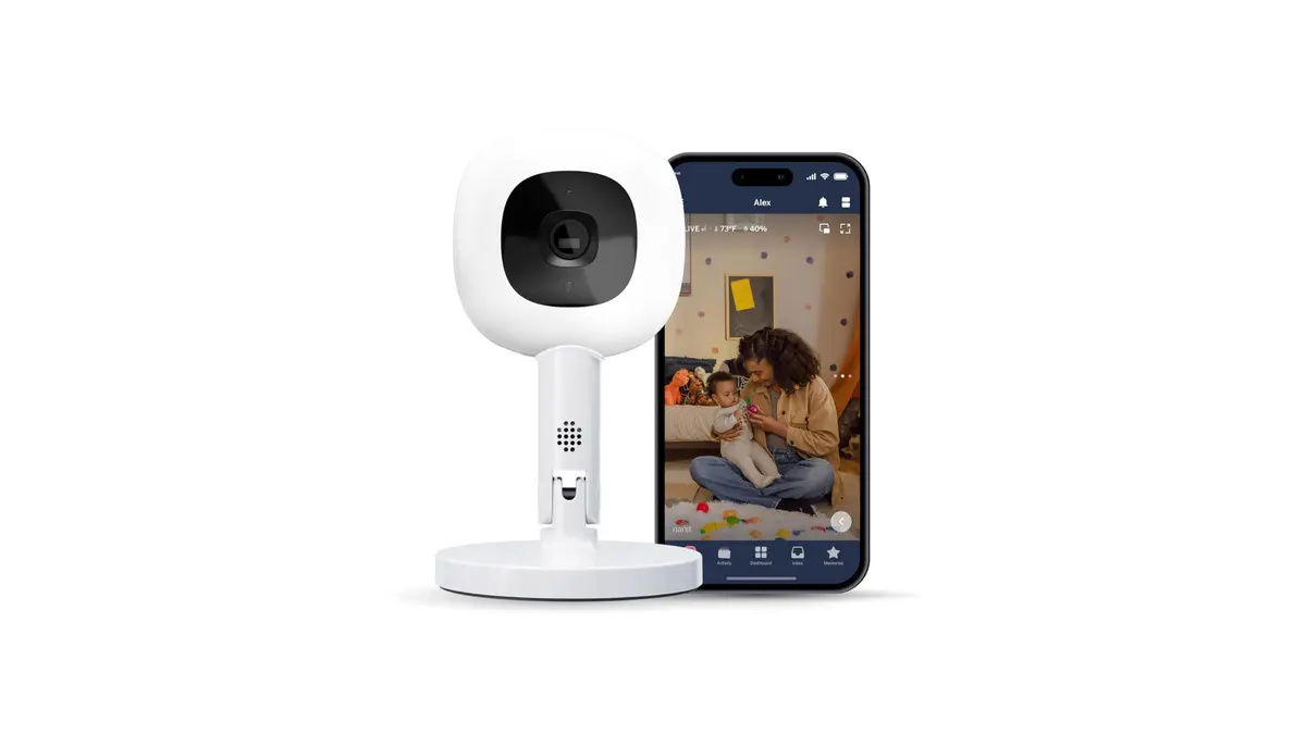 Nanit Travel Light Bundle Pro Camera