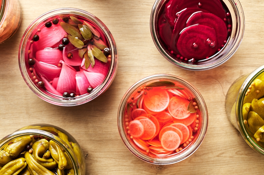 Featured image for Should You Eat Fermented Foods on an Empty Stomach?